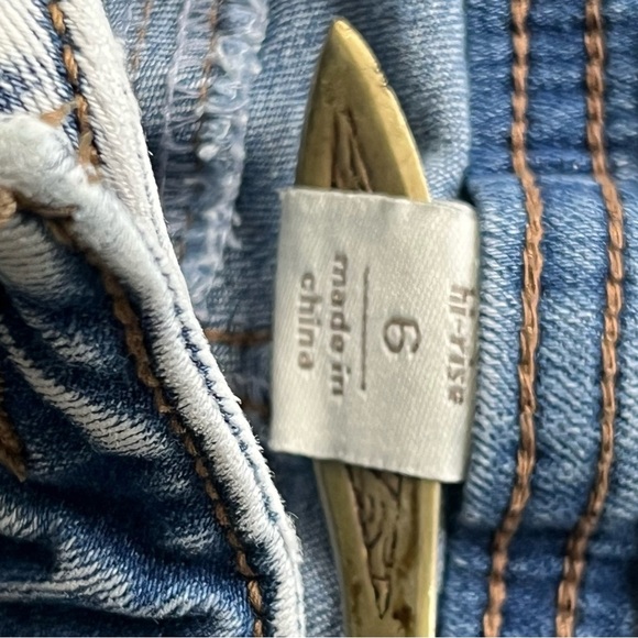 Blue Straight Leg Jeans with Vintage Wash Distressed Hems High Rise - Picture 4 of 6